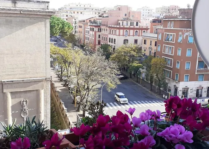 Pini Di Roma-new And Cozy In Center- Metro A "re Di Roma" * רומא