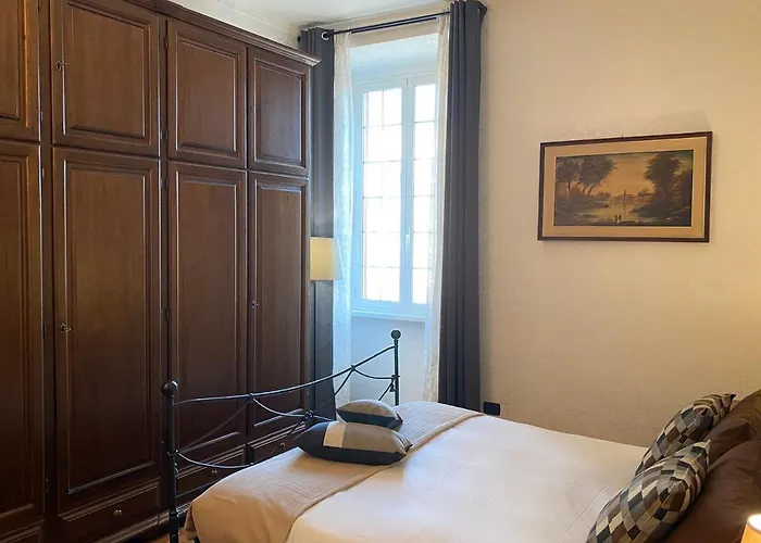 Pini Di Roma-new And Cozy In Center- Metro A "re Di Roma" רומא