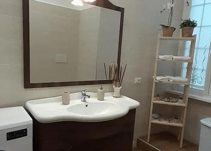 מלון Pini Di Roma-new And Cozy In Center- Metro A "re Di Roma"